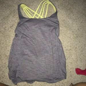 Lululemon top